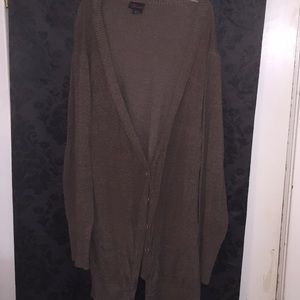 Long sleeved boyfriend cardigan. Plus size